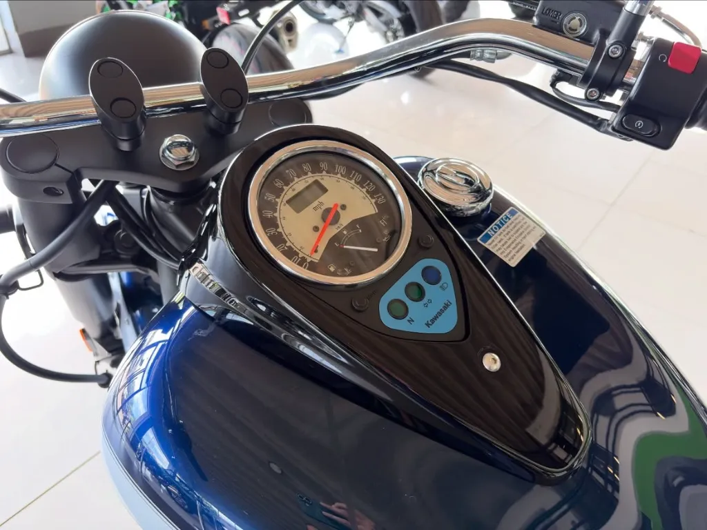 Kawasaki Vulcan 900 Classic.webp
