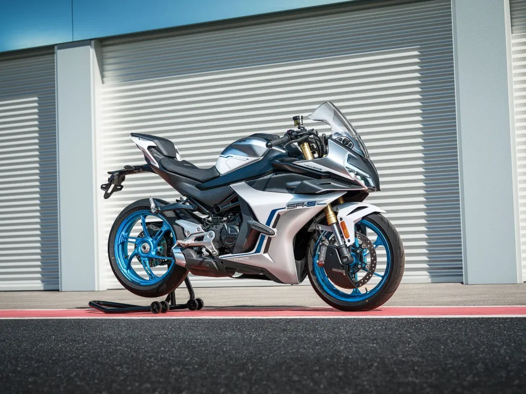 CFMOTO_450SR-S_Static_2.webp