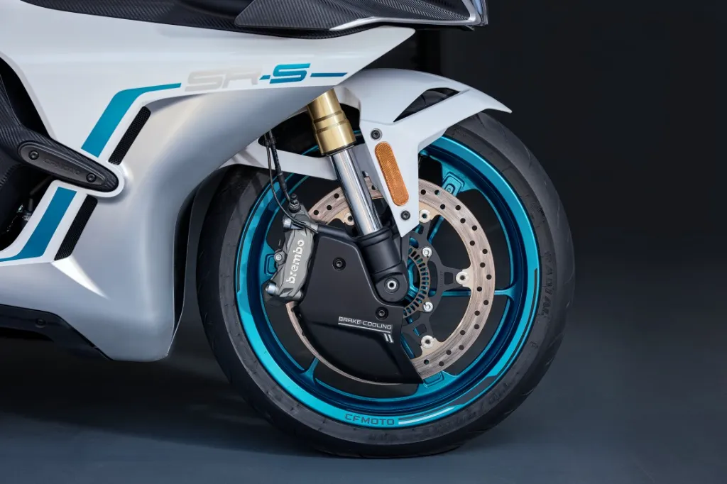 CFMOTO_450SR-S_Detail_4.webp